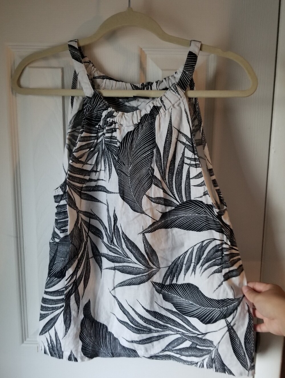 ❗Tahari Linen Black White Floral Halter Top Medium❗